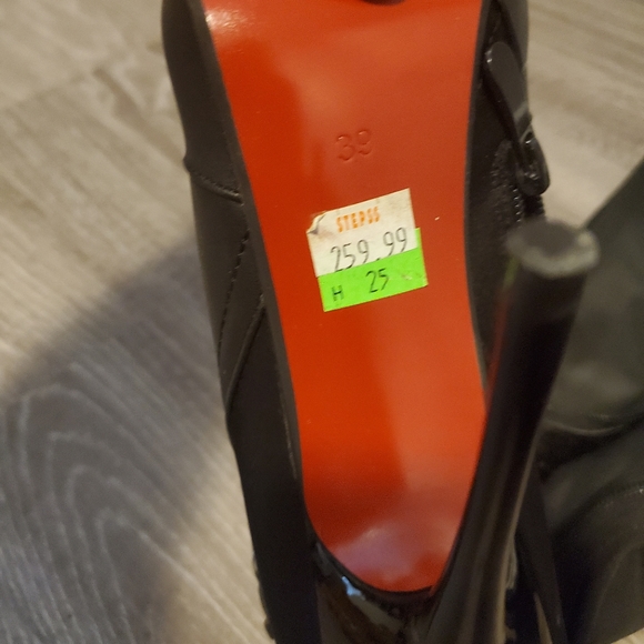 Over the Knee Black Boots - Picture 2 of 3